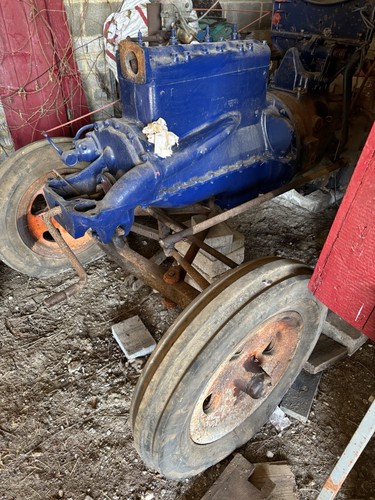Fordson e27n tractor partly - e27n,