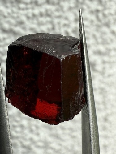 Natural red garnet - 12.3,