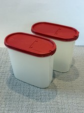 2 X VINTAGE TUPPERWARE
