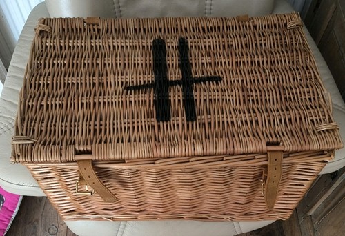 Harrods wicker hamper basket - wicker,