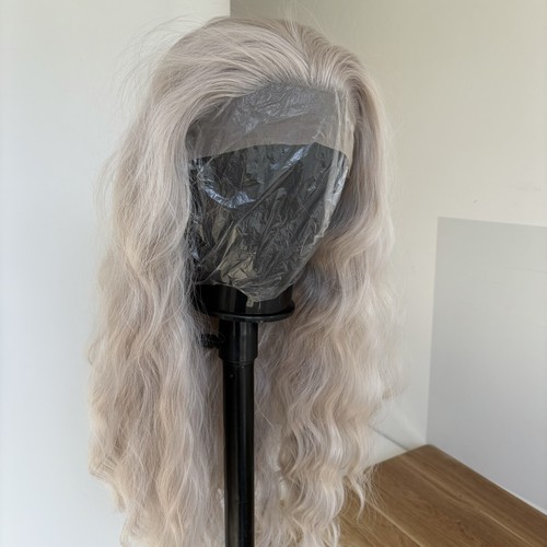 Silver gray synthetic hair - gray,
