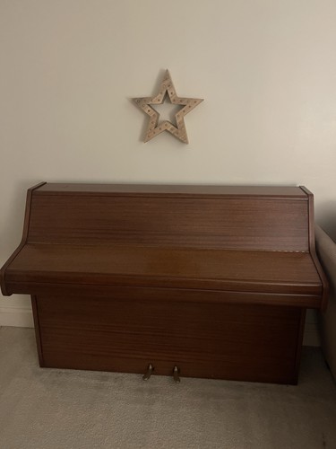 Bentley piano - piano,