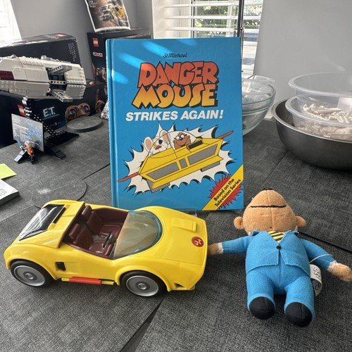Danger mouse car - danger,