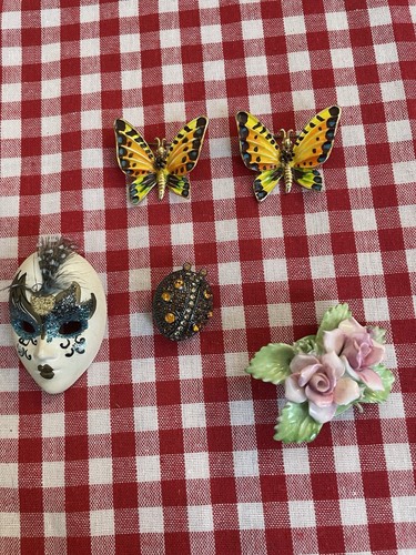 Vintage brooch bundle royal - vintage,