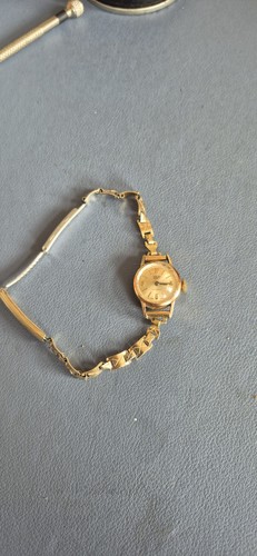 Vinatge ladies roamer watch - ladies,