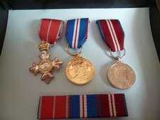 BRITISH MILITARY MINI MEDALS x