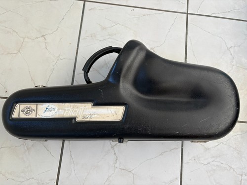 Selmer flight case for alto - case,