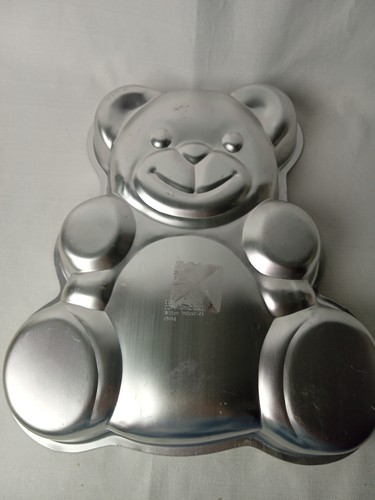 Wilton teddy bear cake pan - teddy,