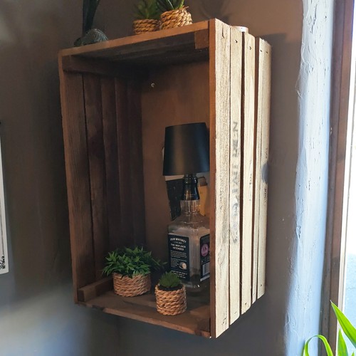 Large wooden burnt crate - ,