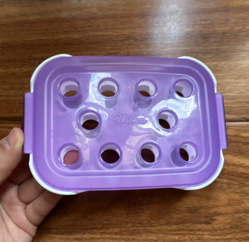 Wilton reusable plastic - reusable, cake