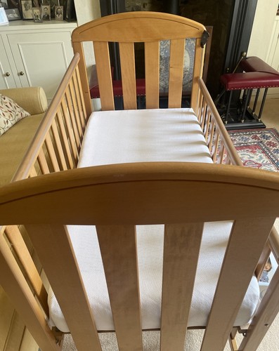 Solid wooden cot - wooden, purflow