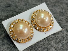 Vintage Style Faux Pearl Stud