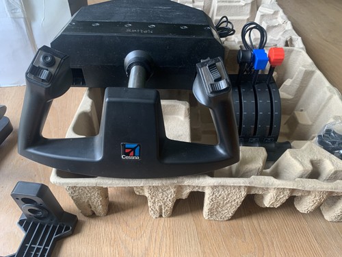 Saitek cessna pro - pro, yoke