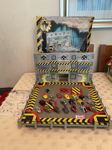 Bbc robot wars battle arena - bbc,