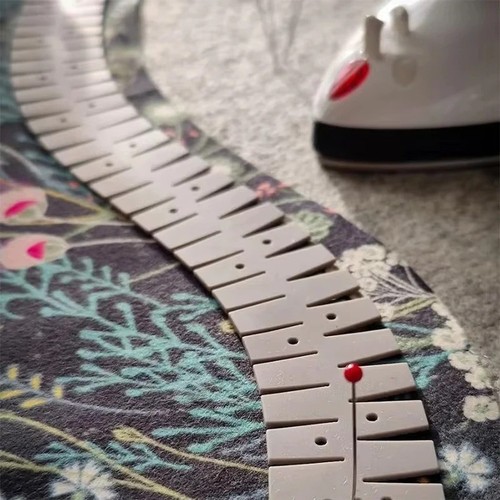 Silicone hemming ruler - hemming,