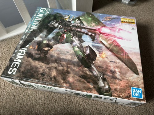Bandai 100 gundam 00 - mg,