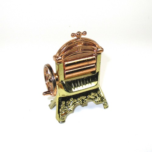Shadowbox brass copper clothes - brass,