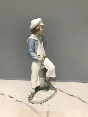 Lladro porcelain figurine - lladro,