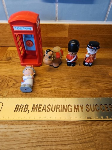 Elc happyland royal family - elc,