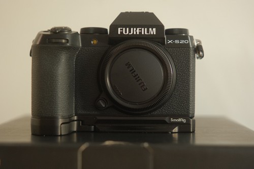 Fujifilm s20 camera - body,