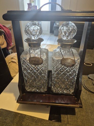 Vintage decanter tantalus - vintage,