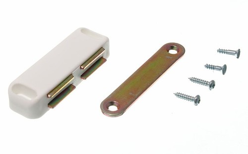 Magnetic door catches very - magnetic,