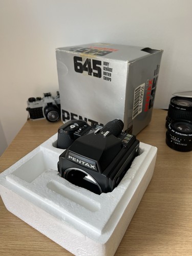 Mint pentax 645 - pentax, medium