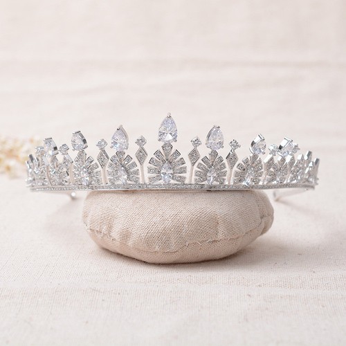 5cm tall crystal wedding - cz,