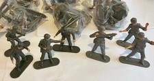 Dinky Toy Soldier’s 4 Packs Each Has 5 Toy Soldiers Various Posers =20 Figures