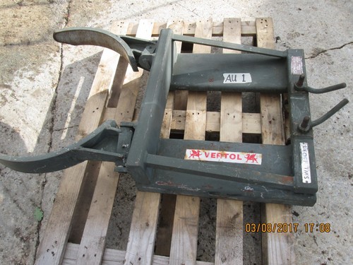 Barrel lifter for - barrel, fork