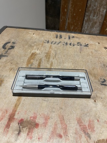 1996 vintage parker black - vintage,