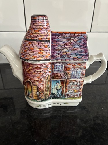 Sadler stoke trent teapot - on,