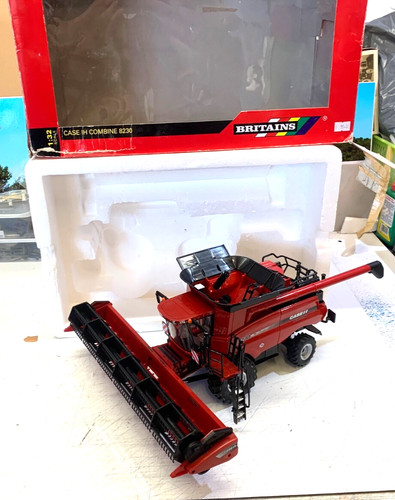 Britains farm case ih - britains.1:32.farm.case,