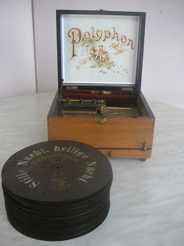 Music box - ,