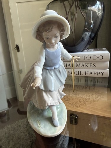 Lladru00f3 nao figurine - nao,