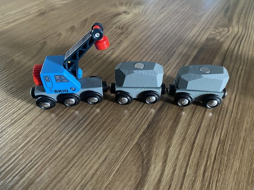 Brio crane and magnetic cargo - crane,