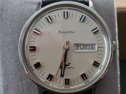 Vintage men 1970 bulova sea - men's,