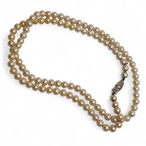 Vintage pompadour faux pearl - faux,