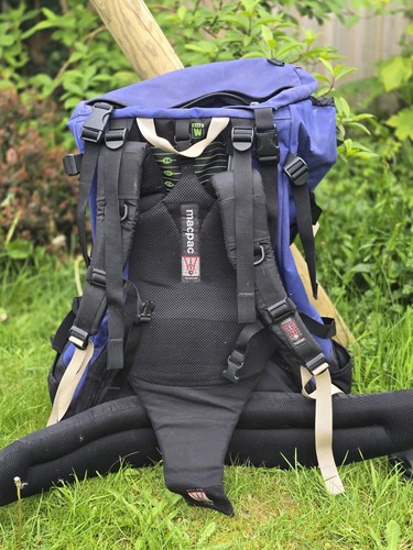 Macpac glissade size - w, 65l