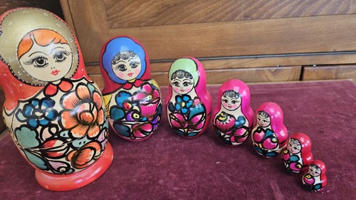Russian matryoshka nesting - russian,