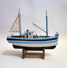 Vintage Wooden  18cm  Fishing