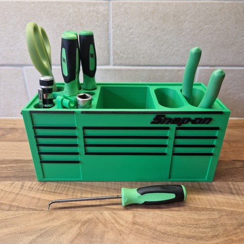 Snap style toolbox desk - style,