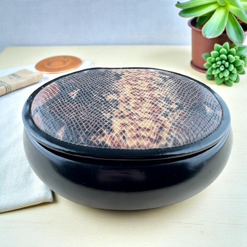 Vintage oval jewellery box - oval,