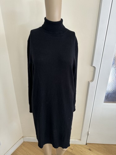 100 cashmere turtle neck - 100%,