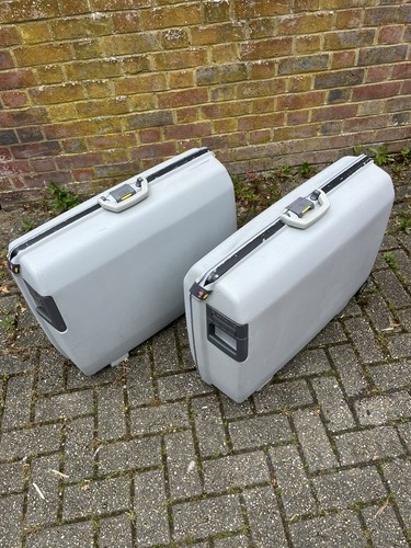 Pair samsonite oyster - pair,