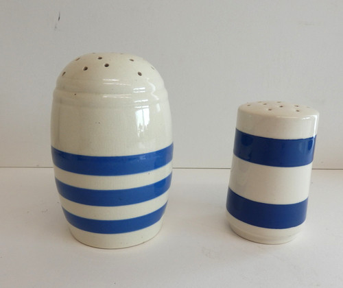 Two pieces vintage blue - of,