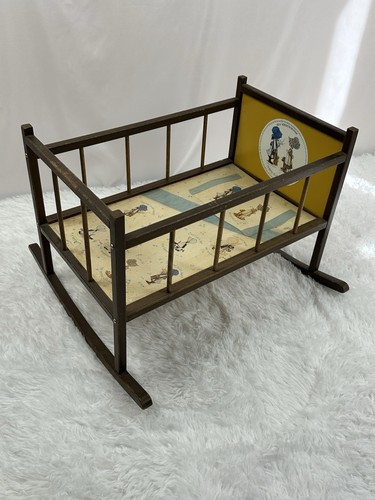 Vtg holly hobbie baby - holly, bed