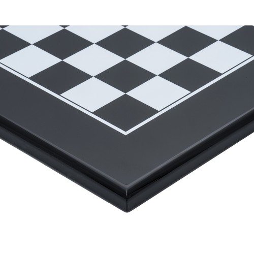 Inch black and white - 19.7,
