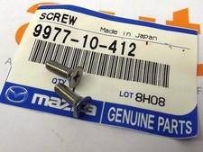 Hardtop rear deck chrome cover