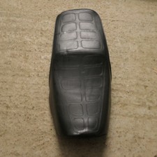 Suzuki GN125/GN250 Seat.